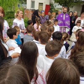 17 Mai – Ziua Eroilor – Înălțarea Domnului – Elevii Școlii Gimnaziale Jegălia au participat la slujba religioasă închinată ostașilor români care s-au jertfit pentru țară!